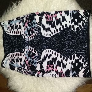 Super comfy, abstract print pencil skirt